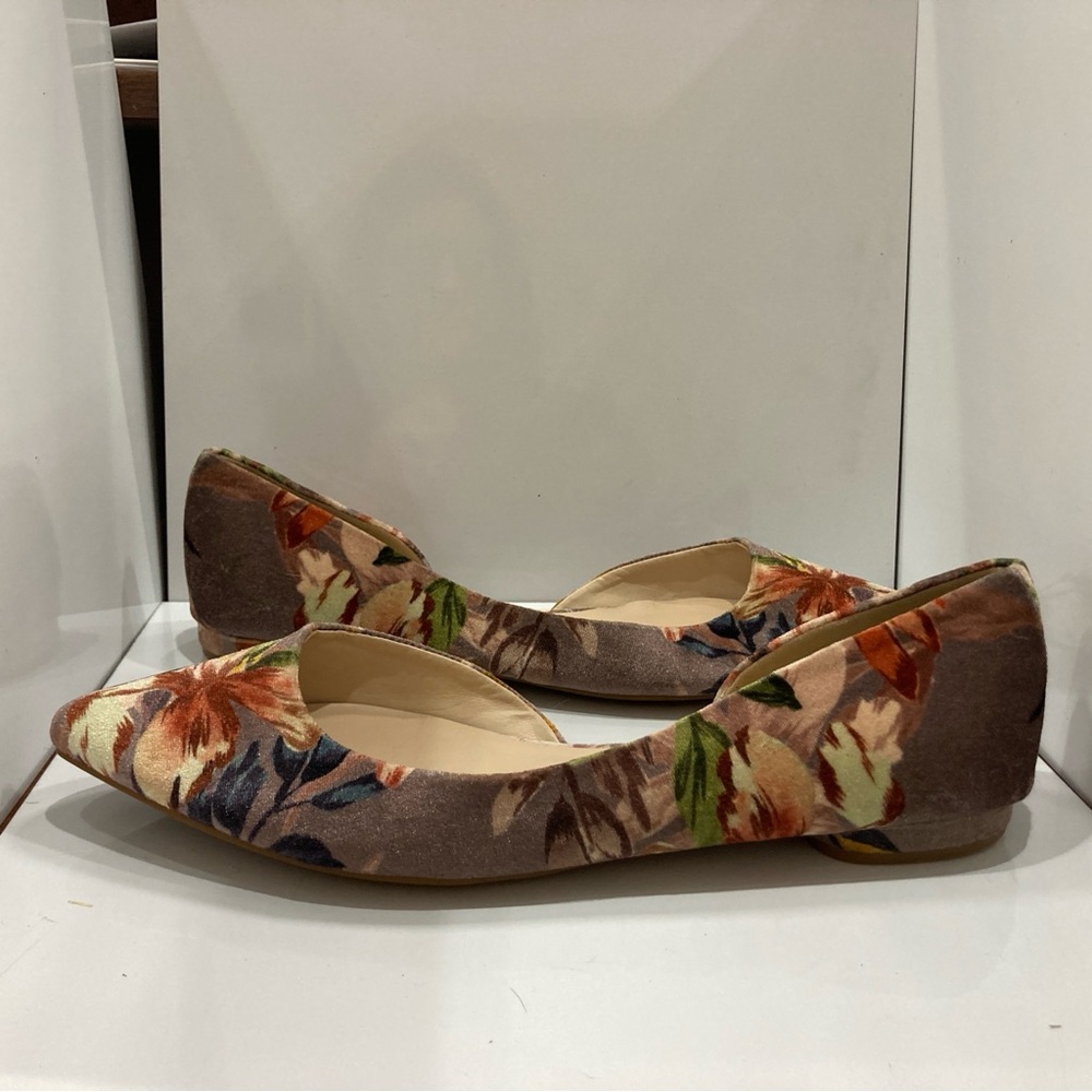 Nine West Floral Flats Size 8